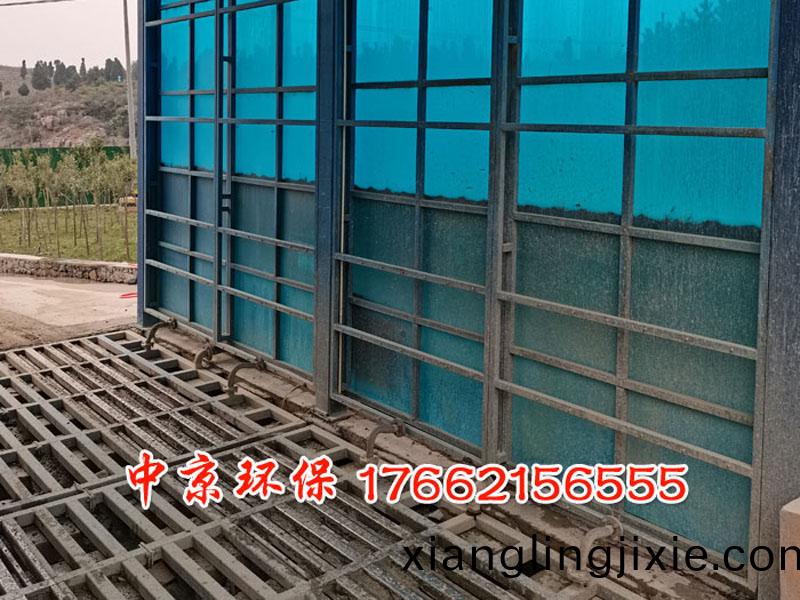 工程(cheng)車(che)封(feng)閉(bi)洗(xi)車檯